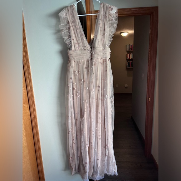 Champagne gown - Picture 5 of 9